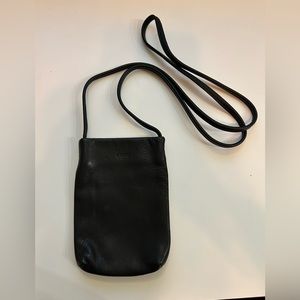 BAGGU iPhone Sling Purse
